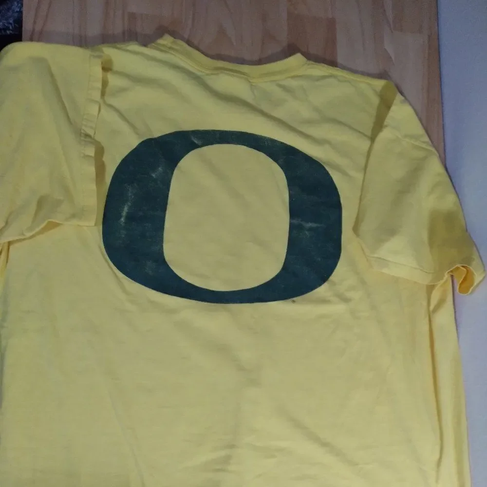 Vintage Nike Center Swoosh Mighty Oregon Ducks Logo T-Shirt Big O